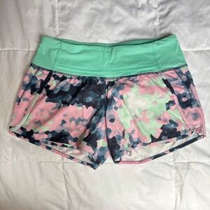 Lululemon Run Times Short in Clouded Dreams